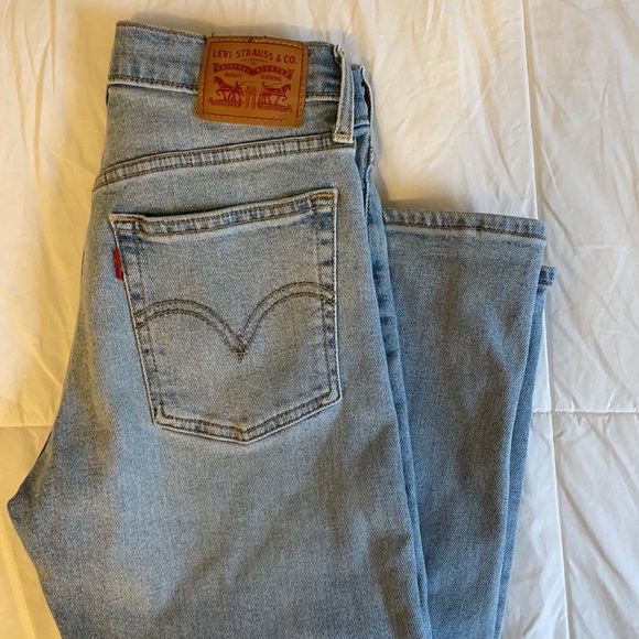 LEVI denim - Picture 2 of 3